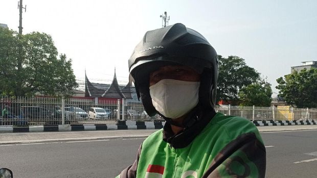 Driver Ojol, Adnan
