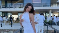 Belum lama ini, Emily Ratajkowski melahirkan anak pertamanya. Foto: Instagram Emily Ratajkowski