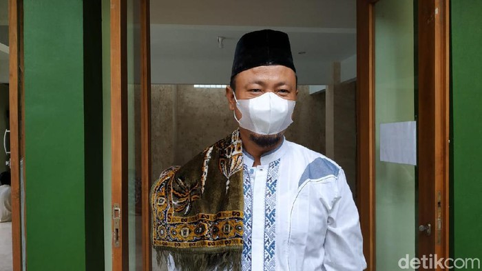 khatib salat jumat yang serukan taat prokes
