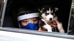 Longgarkan Lockdown, Anak-anak Filipina Main di Luar Lagi