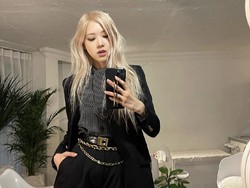 Rose BLACKPINK Bikin Fans Pangling, Potong Rambut Pendek Setelah Debut