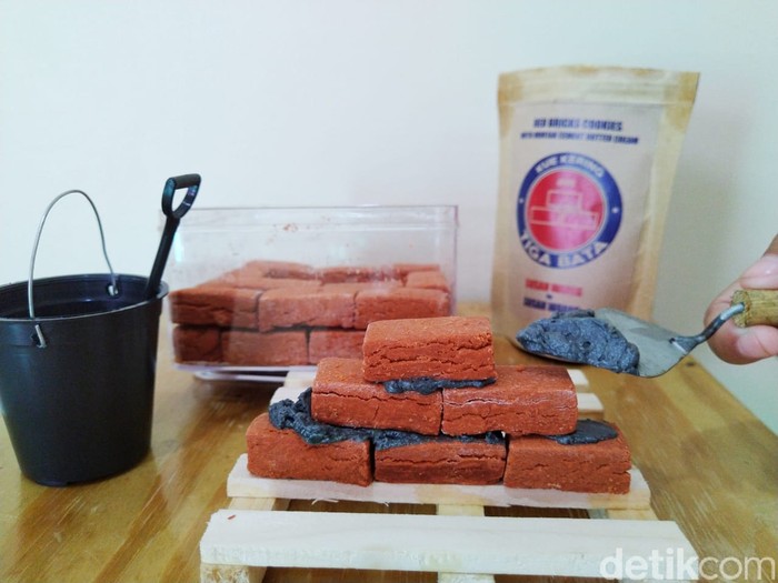 Susah Waras : Nyam! Empuk Legit 'Batu Bata' Dioles Semen Susah Waras : Nyam! Empuk Legit 'Batu Bata' Dioles Semen