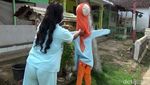 Usir Corona, Warga di Lumajang Pasang Boneka Orang-orangan di Depan Rumah