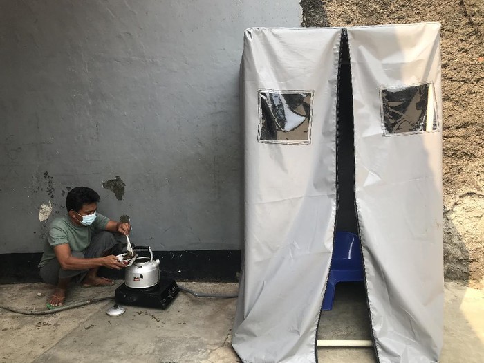 Bilik sauna viral untuk tingkatkan imun lawan Corona (Nur Aziza-detikcom)