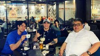Sebelumnya Ferry Irawan dikenal sebagai aktor yang telah memainkan banyak judul sinetron. Ia juga cukup aktif di Instagramnya. Foto: Instagram @ferryirawanofficial