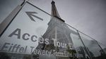 Melihat Cakrawala Kota Paris dari Menara Eiffel