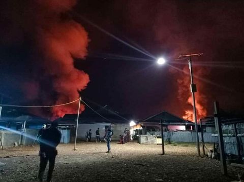 Pembakaran belasan rumah dan kios warga di Dogiyai, Papua