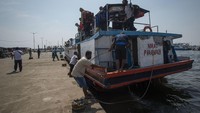 Penyebrangan yang ditutup baik di Kaliadem maupun Dermaga Marina Ancol. 