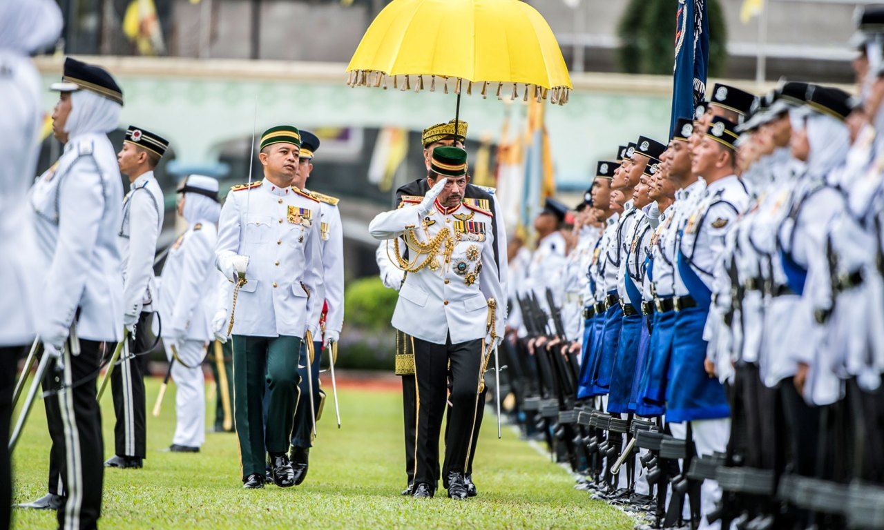 Brunei Darussalam menjadi negara yang mencetak rekor dengan minimkasus COVID-19. Jika ditemukan kasus COVID-19 baru, itu merupakankasus dari negara lain. Usai mencetak rekor, Brunei Darussalammelonggarkan pengetatan dengan mulai menggelar perayaan ulang tahunSultan Brunei Hassanal Bolkiah.