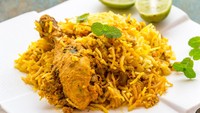 Nasi biryani ayam enak dimakan untuk sarapan atau makan siang. Cara membuatnya praktis dan petunjuk lengkapnya bisa kamu lihat di resep ini.Foto: iStock