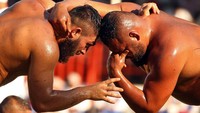 Festival sekaligus kompetisi gulat minyak Kirkpinar telah ditetapkan sebagai warisan budaya oleh UNESCO pada tahun 2010.  
