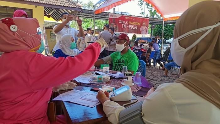 vaksin di probolinggo