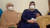 Tak lagi bisa menahan, ibunda Ferry Irawan membongkar perilaku Anggi Novita. (Foto: dok. !nsert) 