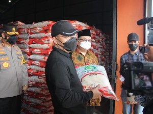 Bansos PPKM Darurat 1.226 Ton Beras Disalurkan ke Warga Bengkulu