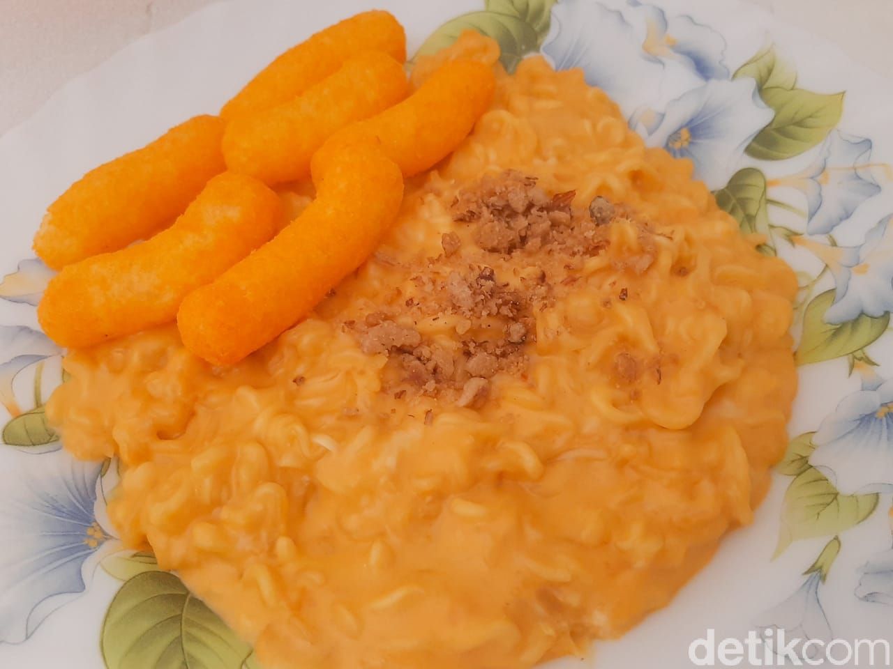 Indomie Kuah Cheetos Keju yang Viral di TikTok