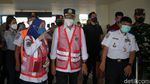Menhub Budi Karya Kunjungi Sentra Vaksin di Terminal Pulo Gebang