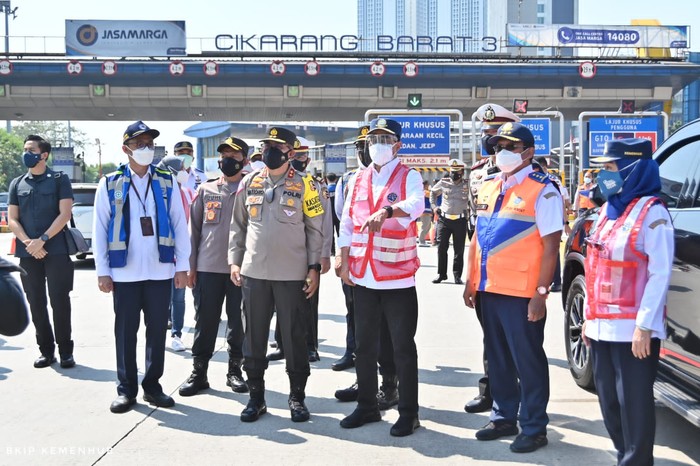 Menhub Budi Karya Sumadi