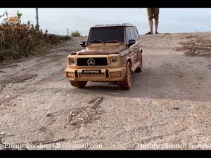 Unik Banget! Mercedes-Benz G63 AMG Ini Dibuat dari Kayu
