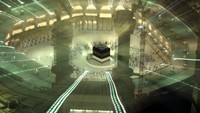 Sejumlah jemaah tengah mengelilingi Kakbah saat sedang memulai pelaksanaan ibadah Haji di Masjidil Haram, Minggu (18/7/2021).