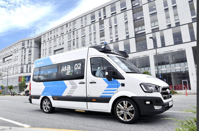 RoboShuttle Bus Shuttle pintar dari Hyundai yang dapat menyetir sendiri