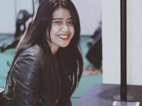 Selebgram Pontianak ini siaran langsung di akun Instagramnya, membantu PKL jualan selama PPKM.