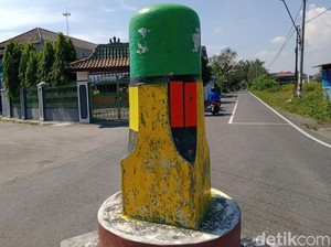 Tugu Ini Dibuat dari Arca Lingga Peninggalan Purbakala, Kok Diperbolehkan?