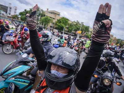 Tuntut PM Mundur, Warga Thailand Demo di Kala Lockdown