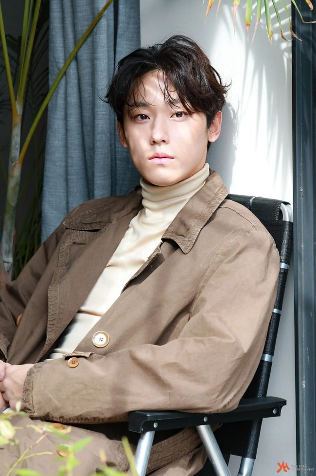 Lee Do Hyun berhasil membuat penonton terharu dengan kisahnya sebagai ayah muda dalam drama Korea 18 Again. Aktor berumur 26 tahun ini memulai debut aktingnya lewat drama Korea Prison Playbook. Terbaru, ia membintangi Youth of May. Foto: dok Yuehua Entertainment