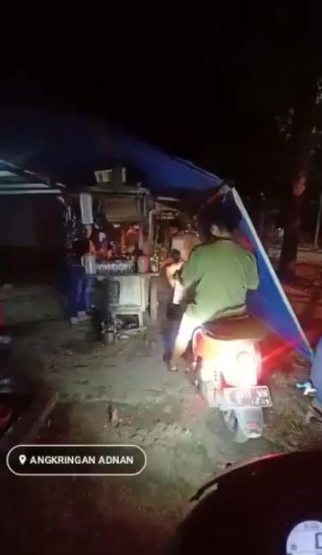 Viral Angkringan Drive Thru di Rembang, Begini Faktanya