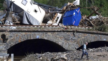 “Peristiwa kali ini sama sekali tidak biasa untuk wilayah tersebut. Waktu terjadinya lama dan berdampak pada wilayah yang luas,” kata dia. Foto: AP/Boris Roessler