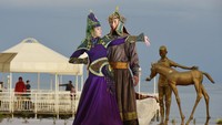 Bicara keindahan alam, Kirgistan memang jagonya. Tak hanya pegunungan yang memesona, Danau Issyk Kul di Pegunungan Tian Shan menjadi salah satu primadonanya.