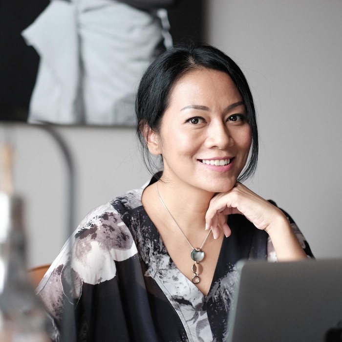 Dee Lestari Terbitkan Novel Rapijali 2: Menjadi Dee Lestari Terbitkan Novel Rapijali 2: Menjadi