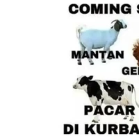 Jadi Idul Adha nanti kamu pilih ngurbanin mantan, gebetan, atau pacar? Atau kamu nggak punya ketiganya? Yaudah nggak apa-apa, berarti Idul Adha saatnya cari pacar atau gebetan baru. Foto: 1cak.com