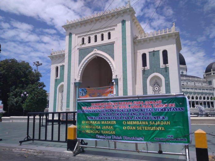 Gerbang utama Masjid Raya Medan (Datuk-detikcom)
