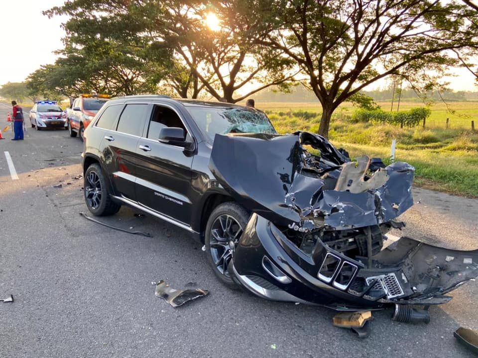 Jeep Grand Cherokee Ringsek, Airbag Tak Keluar