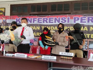 Wanita Penjual Ikan Diciduk Usai Terima Sabu Rp 1 Miliar dari Malaysia