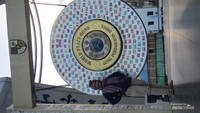 Tidak hanya berfoto, terdapat museum mini di bawah Gong Perdamaian Dunia yang menampilkan foto sejarah Kota Ambon