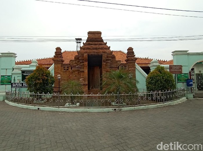 Masjid Jami Wali Al-Mamur di Desa Jepang, Kecamatan Mejobo, Kabupaten Kudus