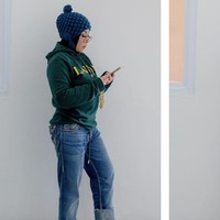 Untuk program diet yang lebih maksimal, pelantun Ada Apa dengan Cinta itu juga berolahraga. Dikatakan jika ia hanya latihan fisik dengan berjalan santai selama 30 menit yang tidak dilakukan setiap hari. Foto: Instagram melly_goeslaw