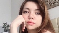 Monna Frans sering menjadi perhatian netizen karena kecantikannya. Foto: Instagram Monna Frans