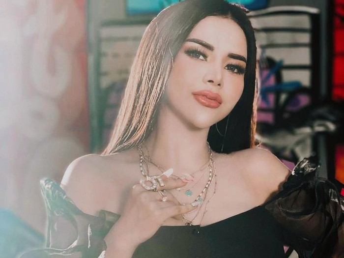 novi rizki