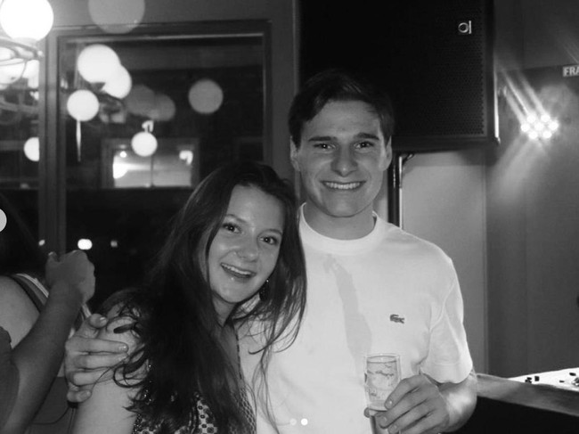 Oliver Daemen akan ke luar angkasa bersama Jeff Bezos dan saudaranya Mark, serta Wally Funk pria 82 tahun dan akan menjadi orang tertua yang pernah ke luar angkasa. “Di usia 18 dan 82, Oliver Daemen dan Wally Funk mewakili orang termuda dan tertua yang ke luar angkasa,” tulis Blue Origin dalam pernyataan resminya. Foto: Instagram/oliver_daemen