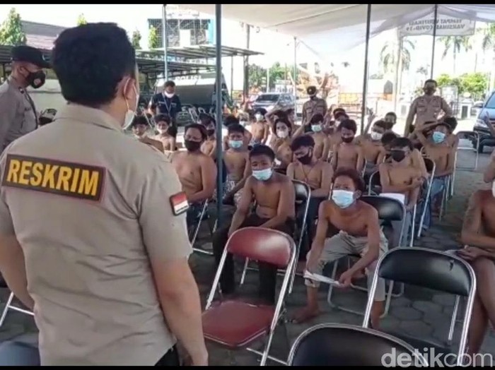 Polres Tegal Kota amankan puluhan orang yang termakan hoax aksi tolak PPKM Darurat, Senin (19/7/2021).