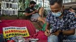 Balada Mal Tutup, Servis HP Turun ke Jalan