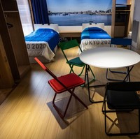 Namun AFP mengabarkan, klaim tentang ranjang antiseks itu langsung dipatahkan setelah atlet gimnastik Irlandia Rhys McClenaghan mengunggah video dirinya melompat-lompat di atas ranjang tersebut. Ya, ini terbuat dari kardus, tapi sangat ringkih. Itu hoaks, berita bohong, tulisnya. Akun resmi Olimpiade memberi ucapan terima kasih di kolom komentar karena telah menyanggah mitos.  (Foto: Getty Images/Takashi Aoyama)