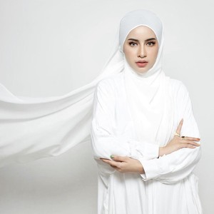5 Tutorial Hijab Simpel untul Tampil Beda di Hari Raya Idul Adha 2021 5 Tutorial Hijab Simpel untul Tampil Beda di Hari Raya Idul Adha 2021