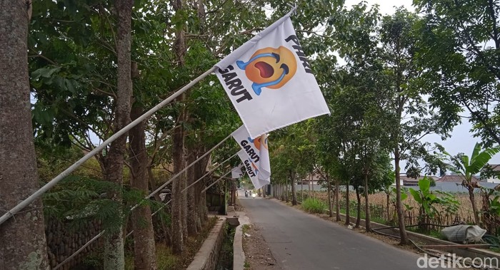 Bendera putih menangis PHRI Garut