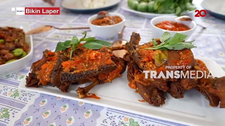 Bikin Laper: Bebek Goreng dan Sayur Genjer