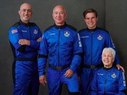 Transformasi Jeff Bezos yang Dituding Operasi Plastik