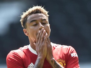 Jesse Lingard Positif Virus Corona